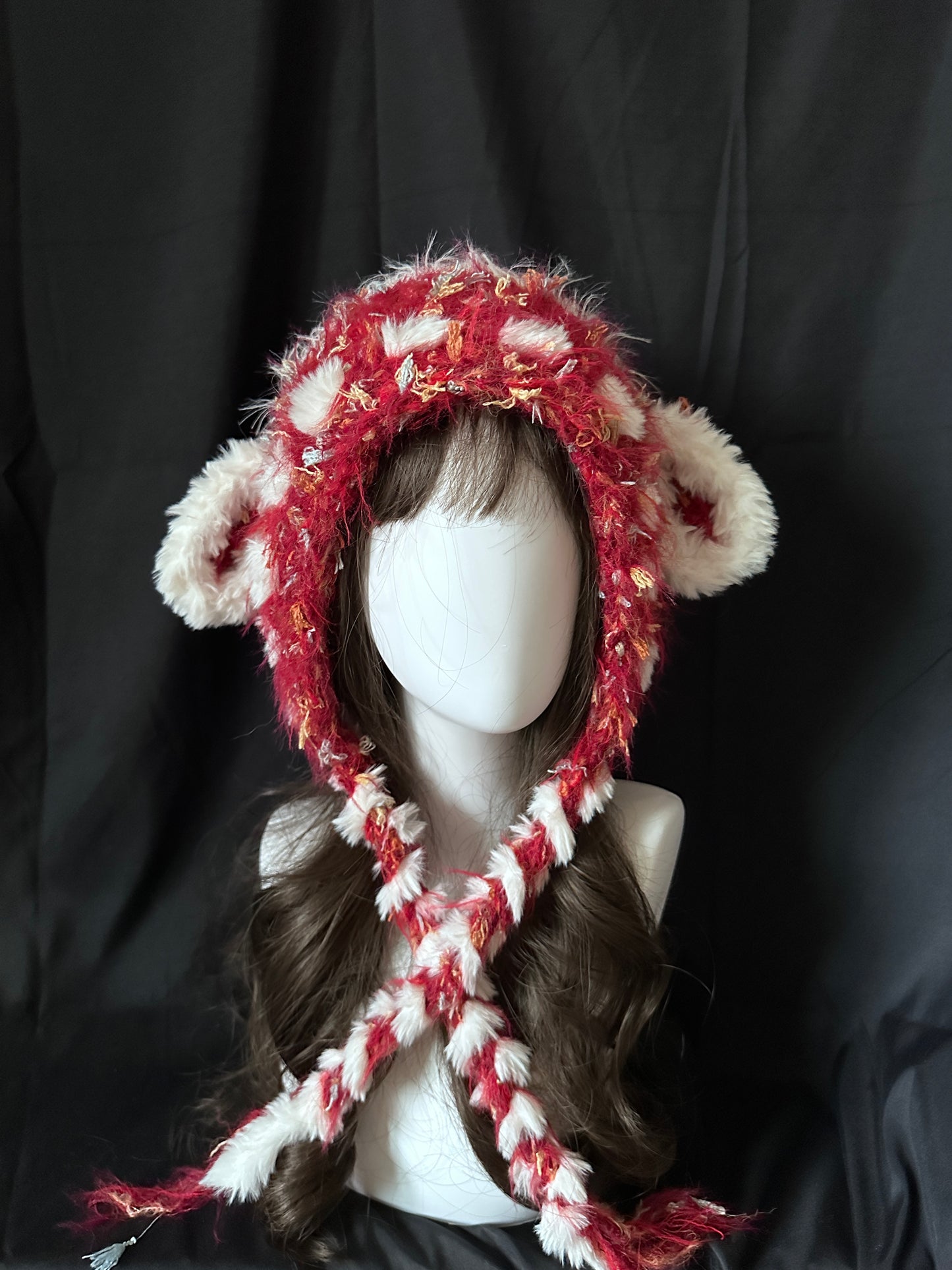 Rot-weiße Lamm-Ohren-Kapuze, Kawaii handgemachte Tiermütze, niedliche Winterkapuze