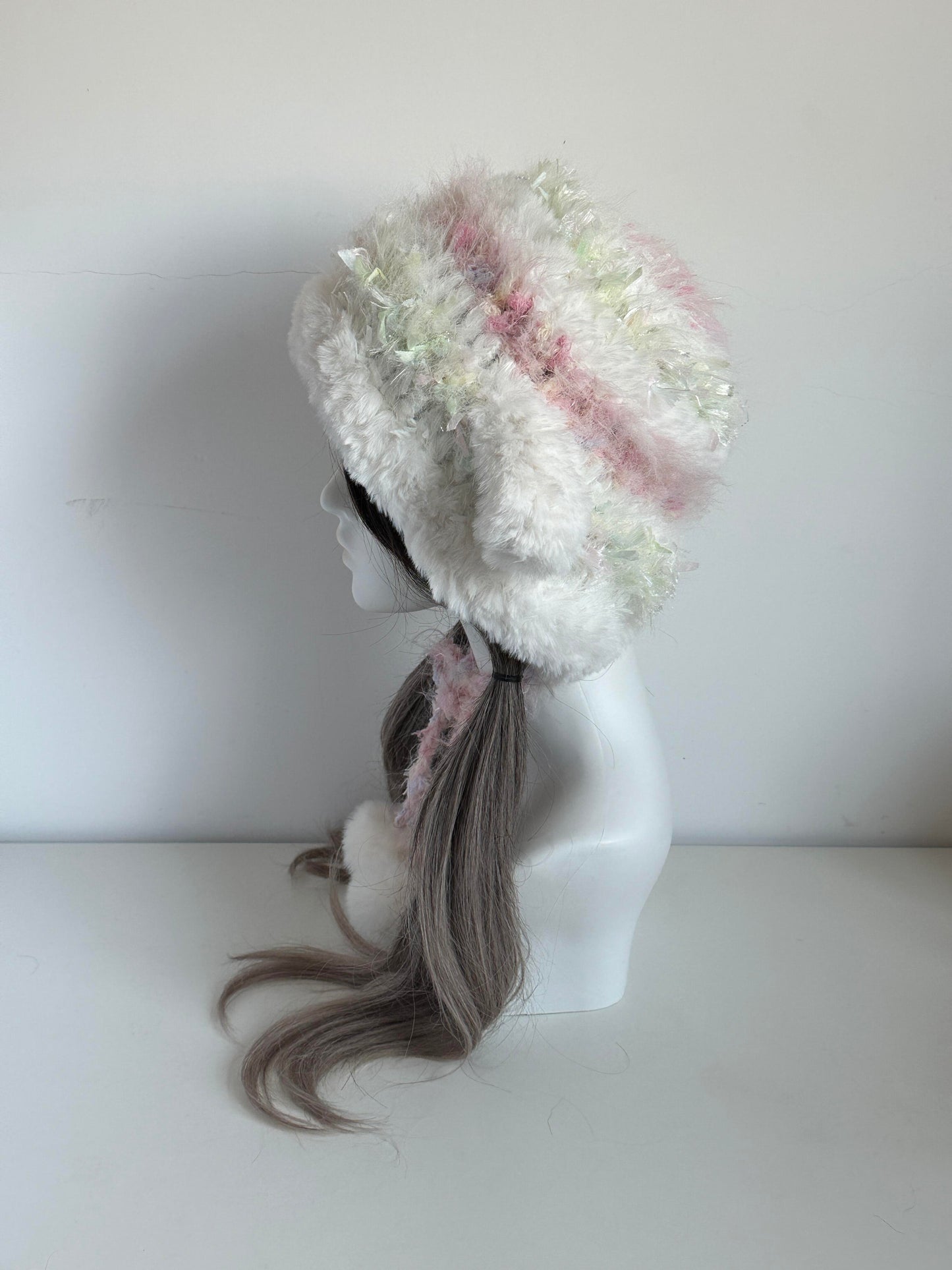 Bonnet d'hiver en forme de melon doux et d'agneau â Chapeau d'hiver en fausse fourrure fait main