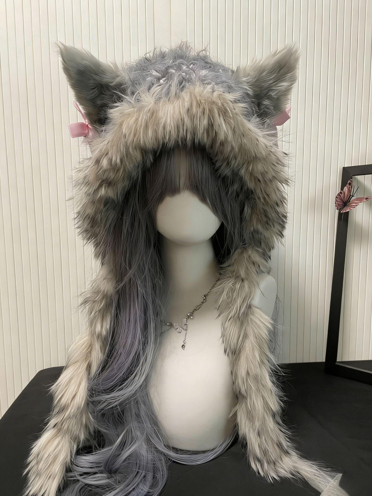 Mütze Grauer Wolf mit Ohren – Handgemachter Gehäkelter Tier-Kapuzenschal
