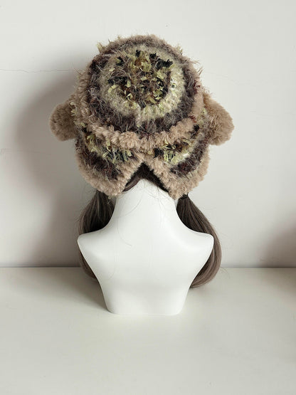 Forest Lamb Eared Beanie – Handgestrickte flauschige Mütze