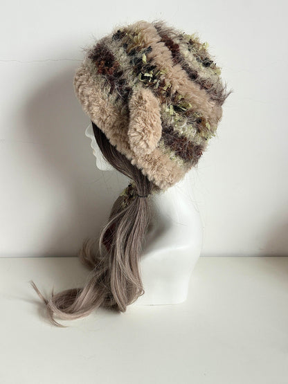 Forest Lamb Eared Beanie – Handgestrickte flauschige Mütze