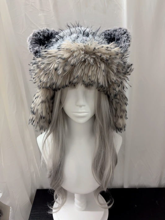 Capuche d'oreilles de loup noir gris avec écharpe, Écharpe à capuche animale faite à la main, Capuche d'hiver gothique