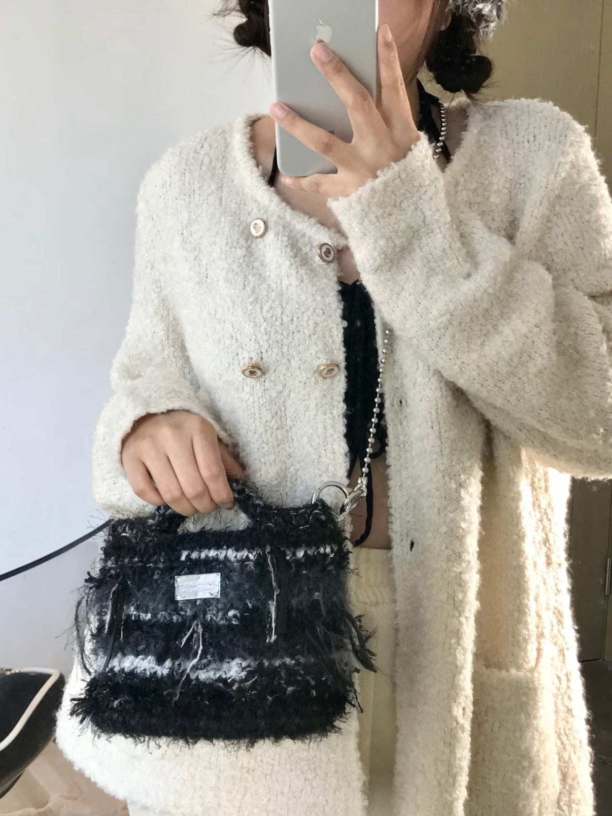 Handgemachte gehäkelte Tasche aus handgesponnenem Garn, handgefertigte Umhängetasche, gehäkelte Crossbody-Tasche
