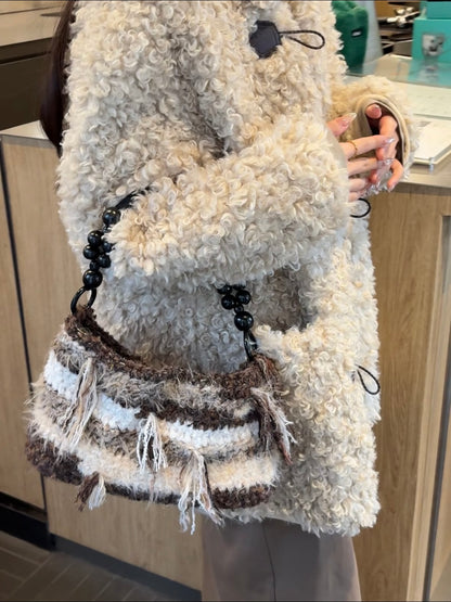 Handgemachte gehäkelte Tasche aus handgesponnenem Garn, handgefertigte Umhängetasche, gehäkelte Crossbody-Tasche