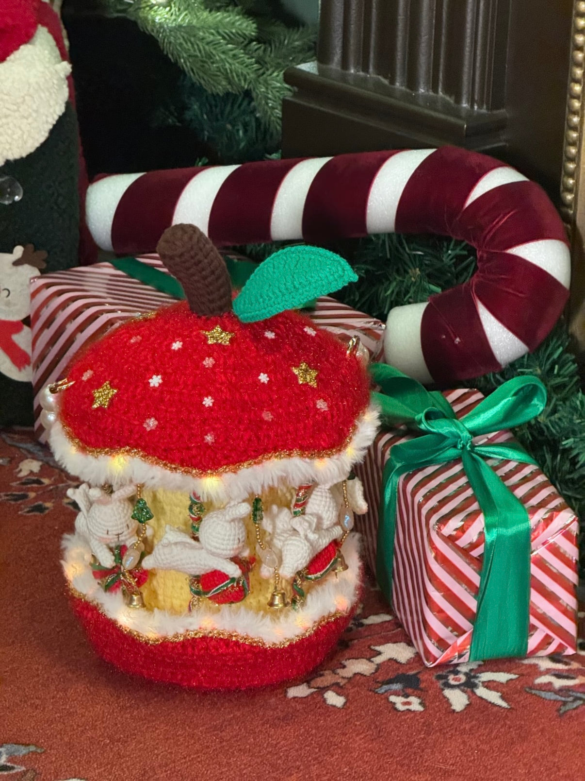 Sac de carrousel pomme en crochet fait main avec lumière, sac à main de Noël en crochet